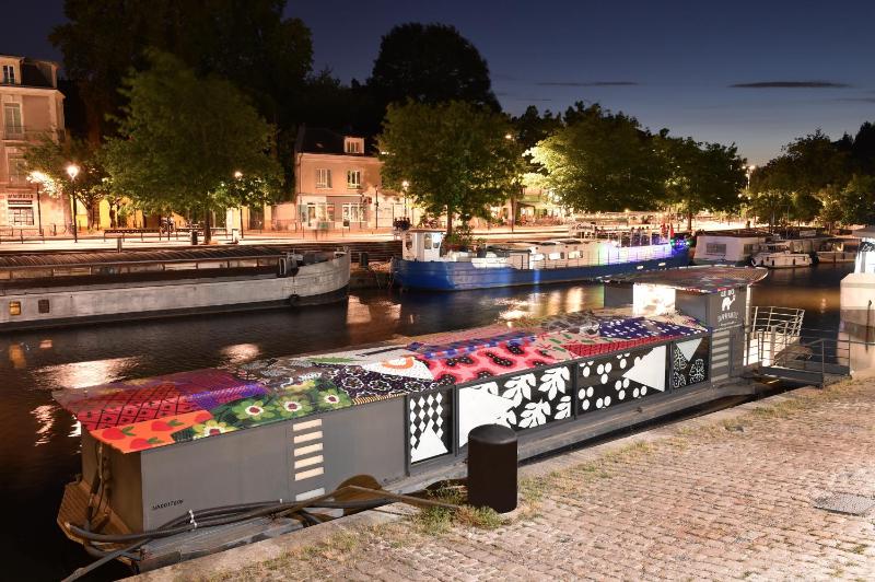 Péniche ! Amours Le Dô Karina Bisch 2019 - image 2