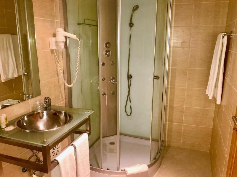 One Bedroom Apartment without Balcony image 2