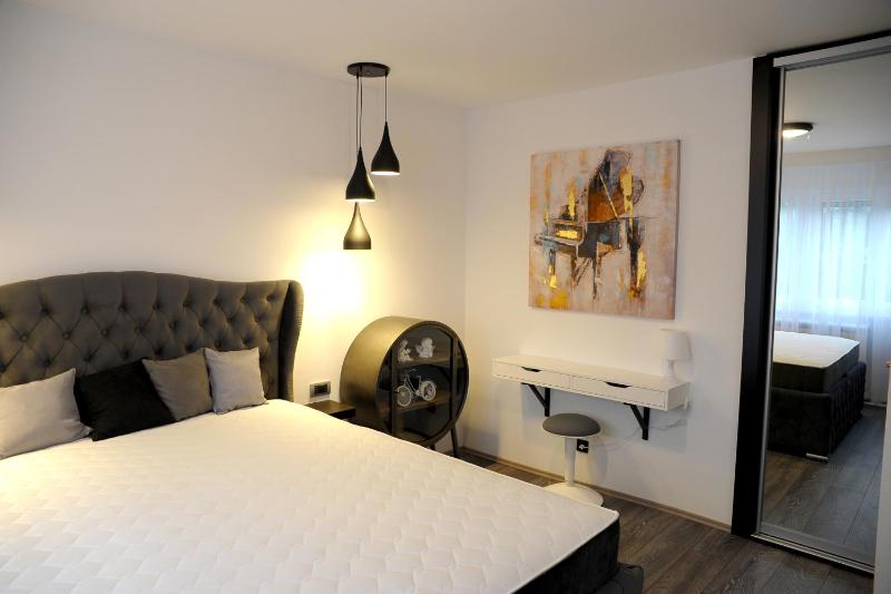 Apartment A - image 14