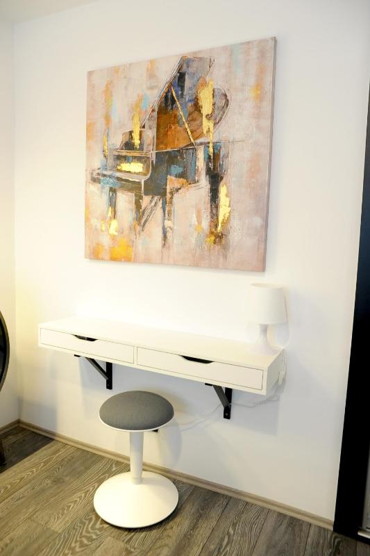 Apartment A - image 8