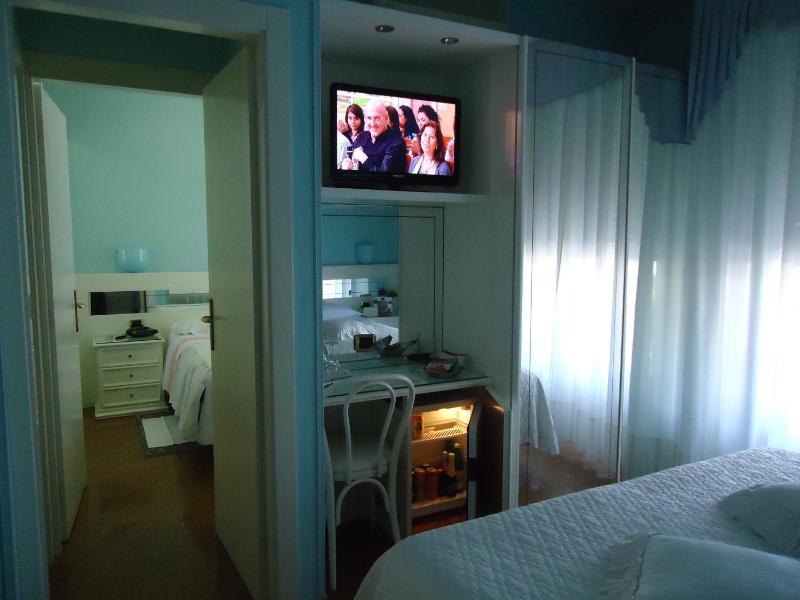 Two Connecting Double Rooms with Balcony (2 Adults + 2 Children) image 3