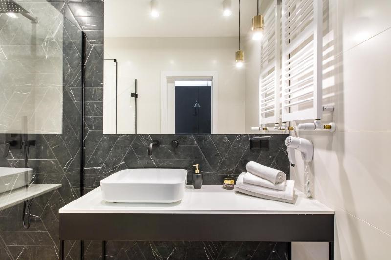 Studio Apartment image 2