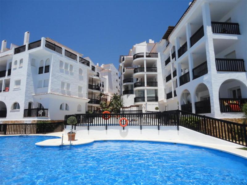 Seaview Puerta del Mar first line beach - image 33