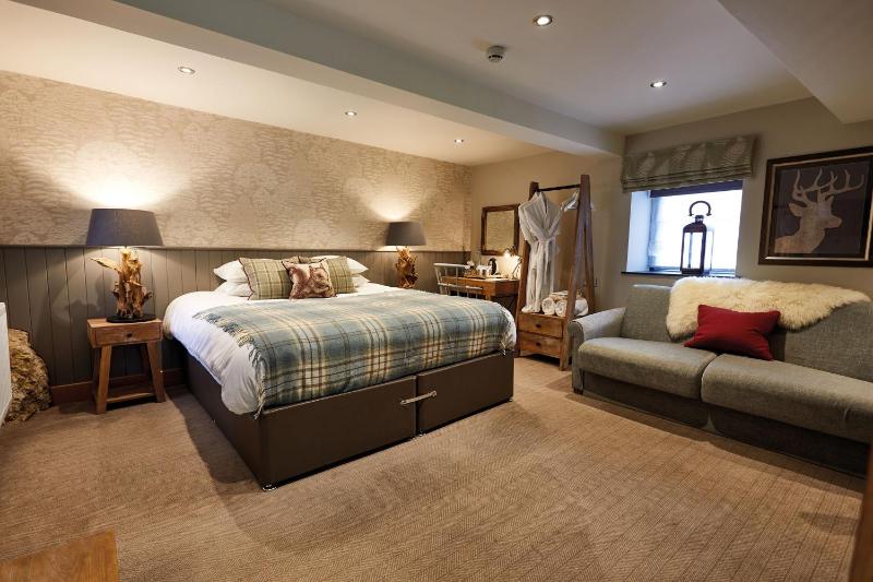 Feature Family Room image 1