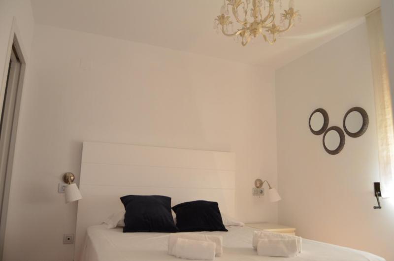 San Francisco Apartment - image 16