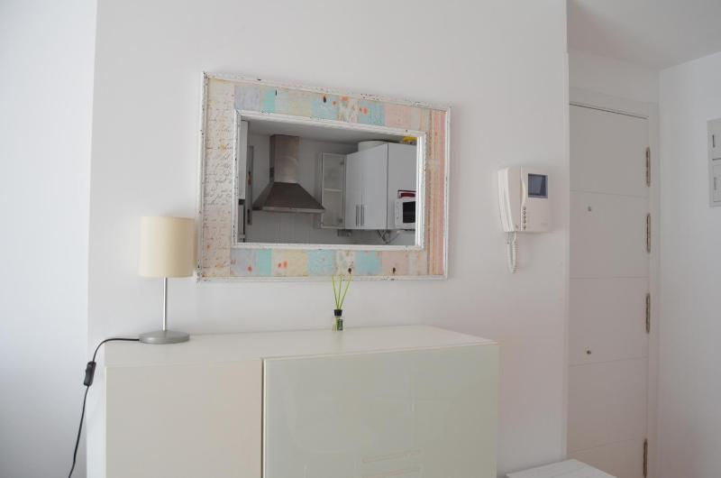 San Francisco Apartment - image 17