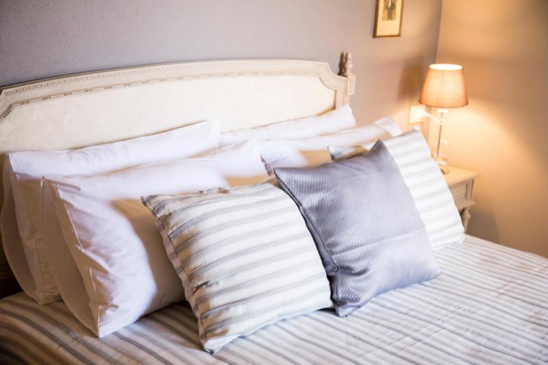 Double Room with Private Bathroom image 4