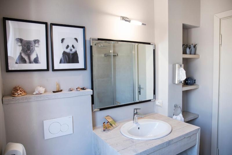 Double Room with Private Bathroom image 2