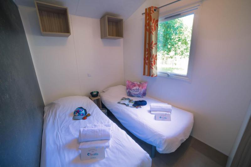Two-Bedroom Mobile Home image 2