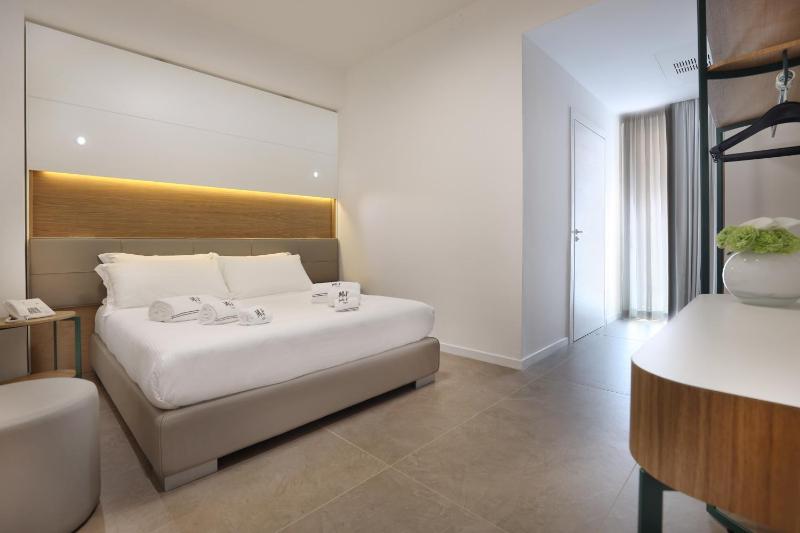 Standard Double Room groundfloor image 2
