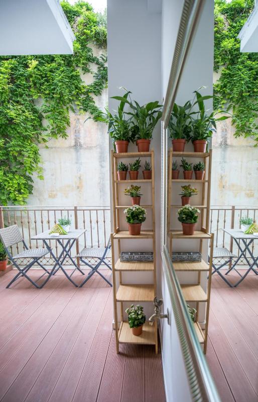 Apartment with Balcony image 2
