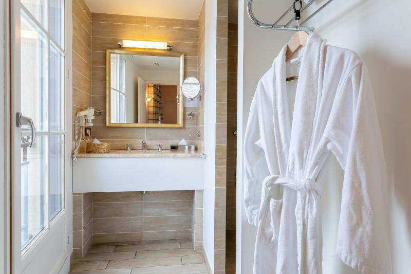 Superior Double Room image 2