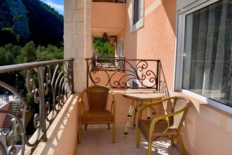 Standard Apartment image 4