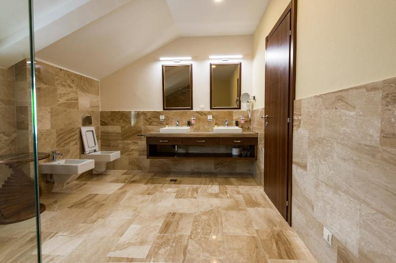 Two-Bedroom Apartment image 4