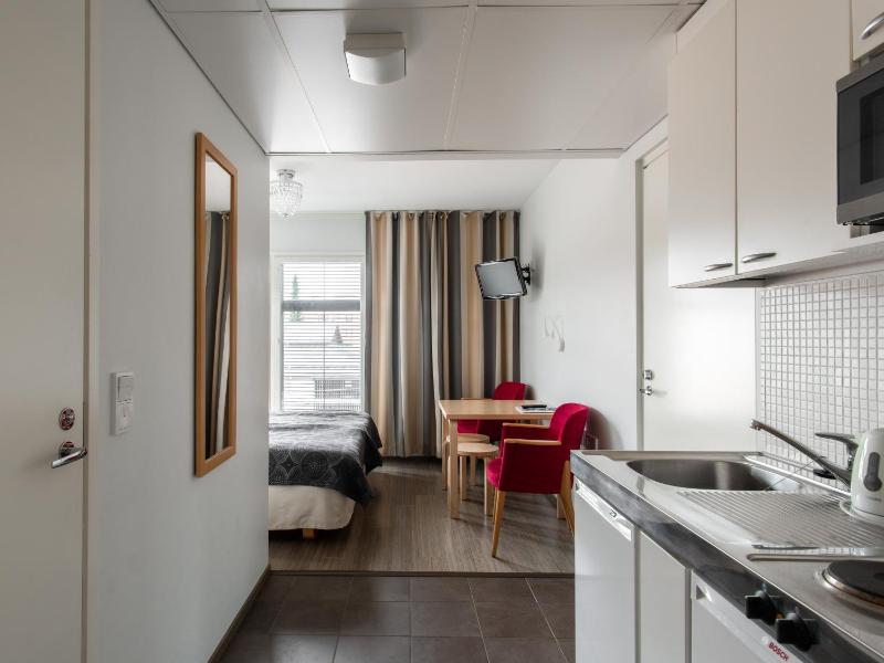 Superior Twin Room with Sauna image 2