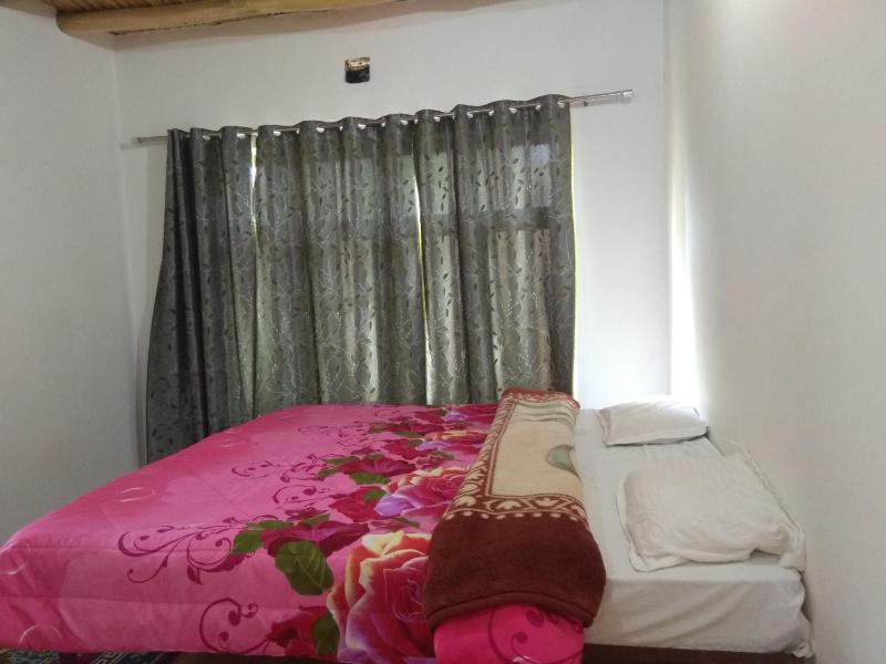 Chosdup Guest House - image 15