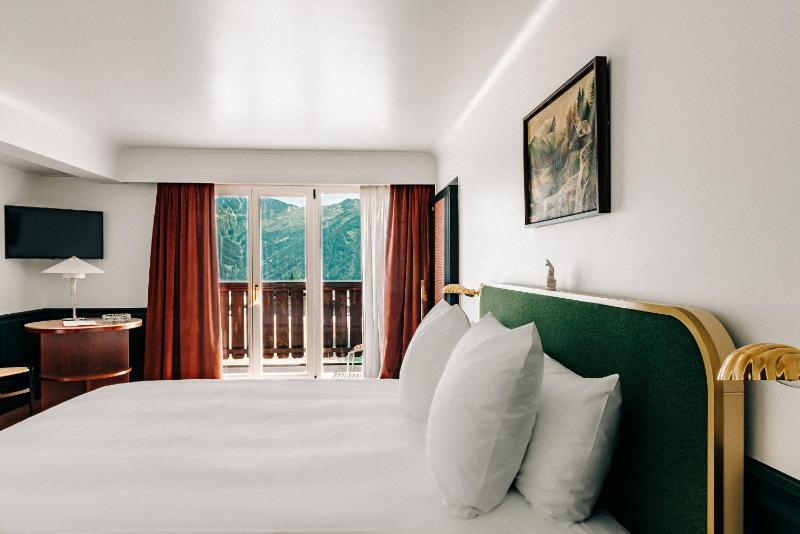 Superior Double or Twin Room with Terrace image 1