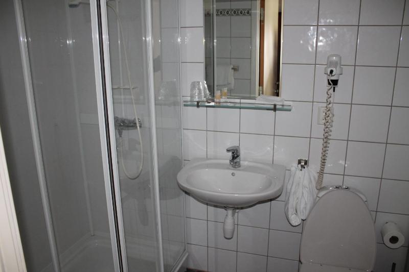 Double or Twin Room image 2