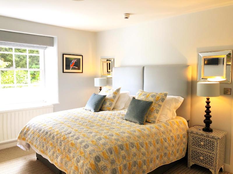 Deluxe Family Suite image 1