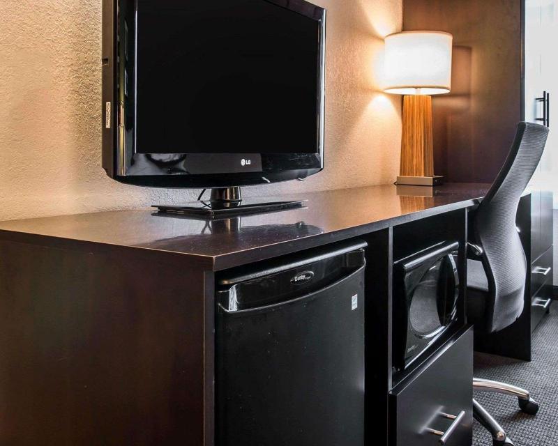 Double Room with Two Double Beds - Non-Smoking image 2