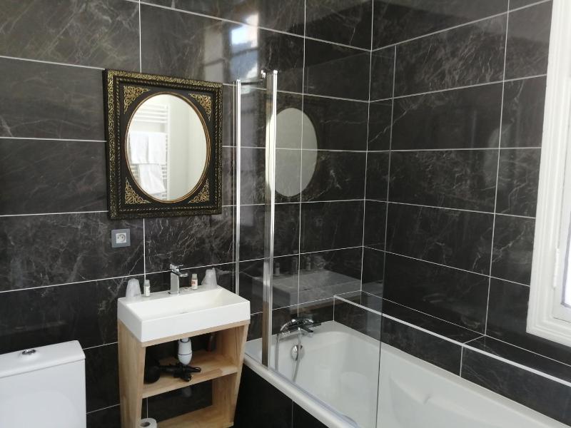 Superior Deluxe Double or Twin Room - Accessible by Stairs Only image 4