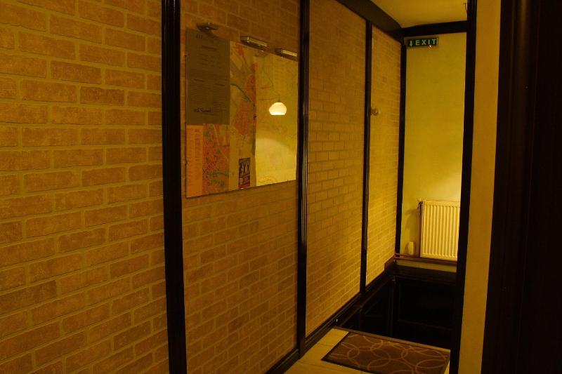 Avalon Rooms - image 26