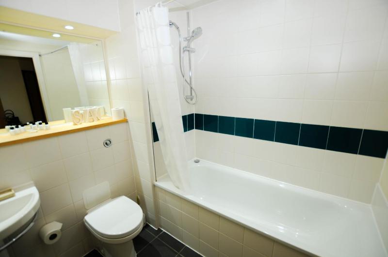 Executive Two-Bedroom Apartment image 3