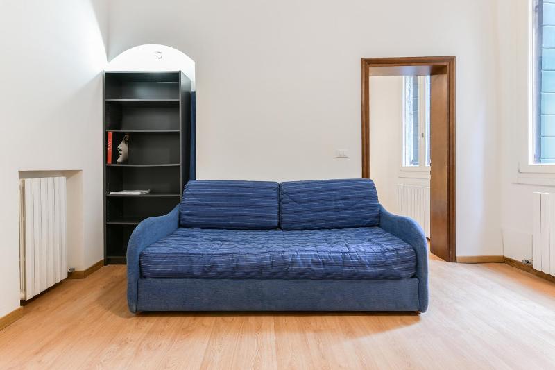 One-Bedroom Apartment image 3