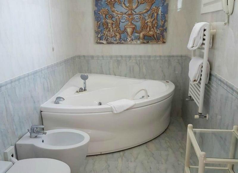 Junior Suite image 2