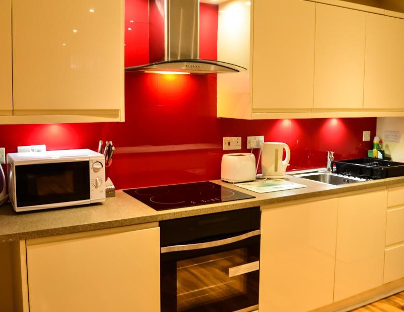 Deluxe Family Suite (4 Adults + 2 Children) image 4