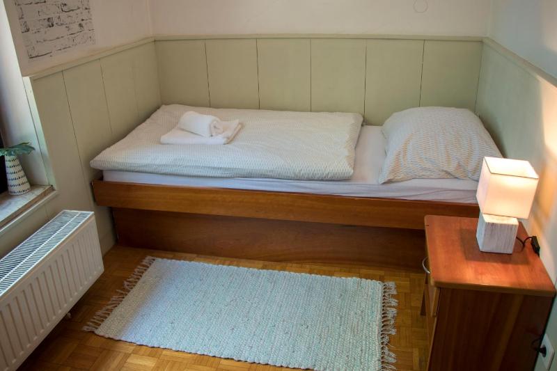 Single Room with Parking image 1