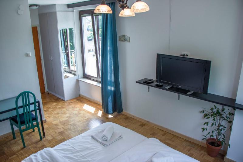 Double Room with Parking image 1