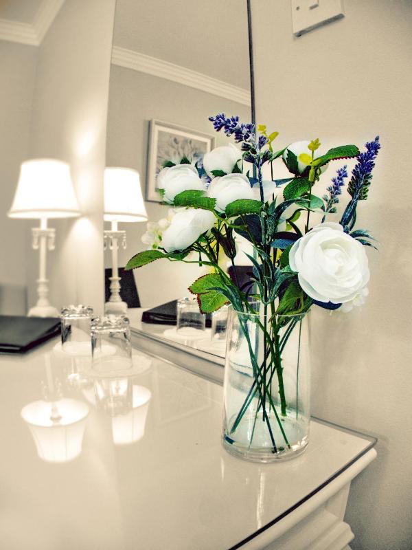 King Room image 1