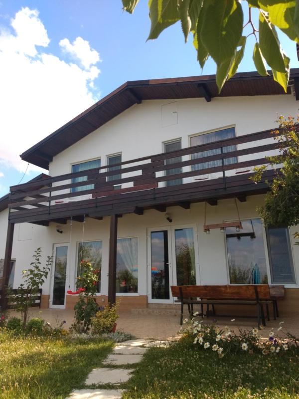 Casa Tomson free parking ciubăr piscină în natura - image 31