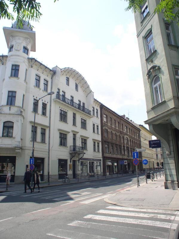 Jazz Apartment Tour As Ljubljana - image 11
