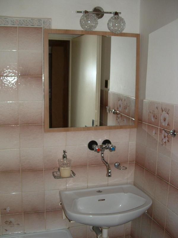 Two-Bedroom Apartment - Legerova street image 2