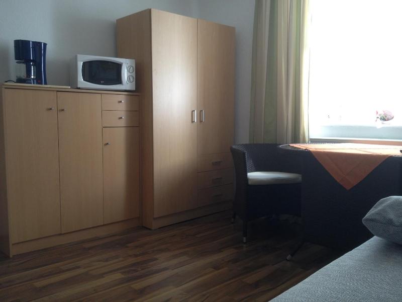 Studio Apartment image 2