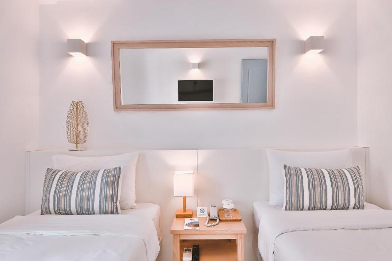 Dias Hotel - image 21