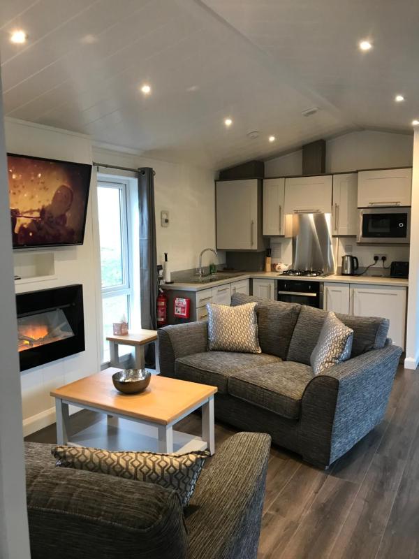 The Hideaway Lodge image 3