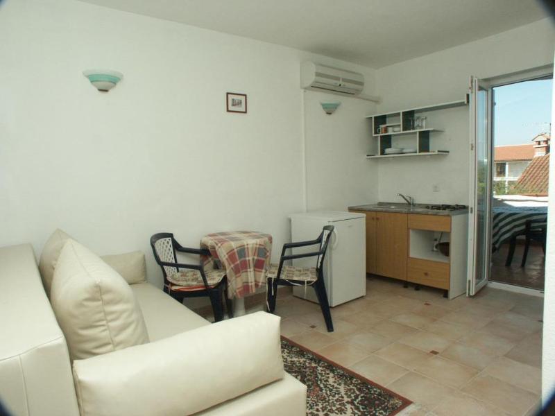 One-Bedroom Apartment with Terrace image 1