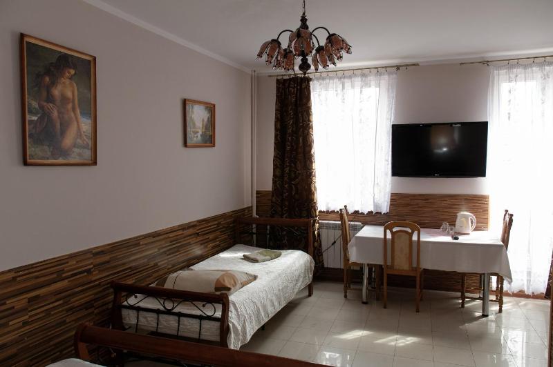 Standard Single Room image 3