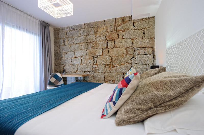 Superior Double Room image 3