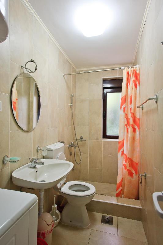 Quadruple Room with Terrace image 2