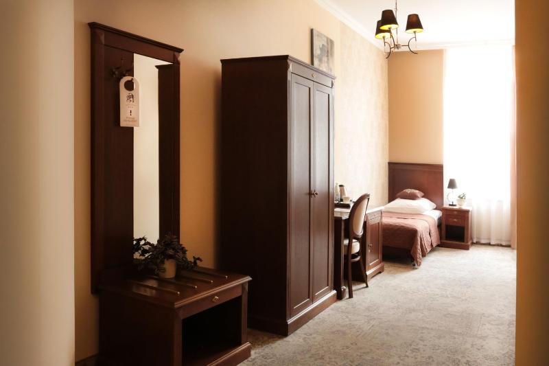 Single Room - Disability Access image 1
