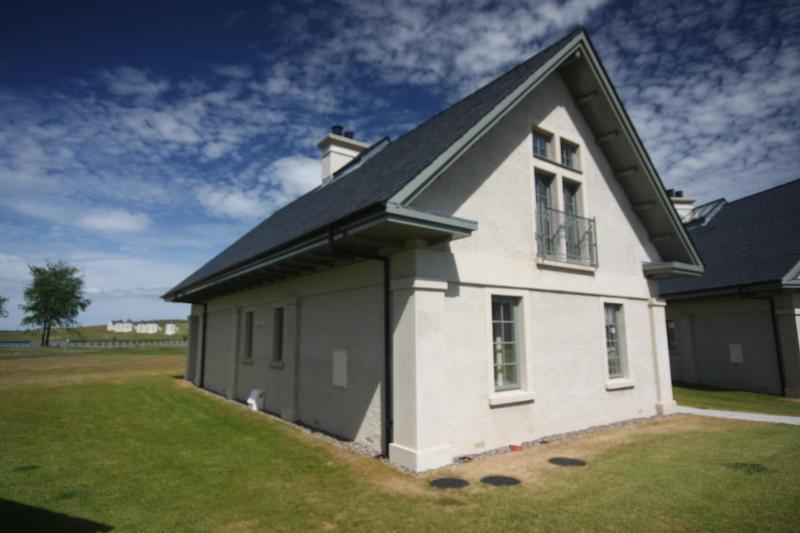 Three-Bedroom House image 2