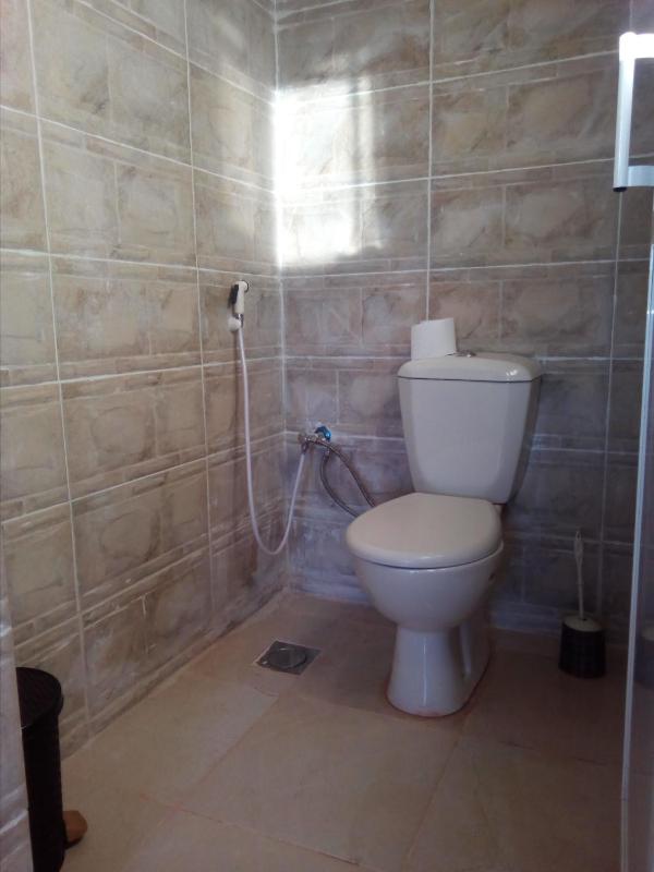 Triple Room with Shared Bathroom image 2