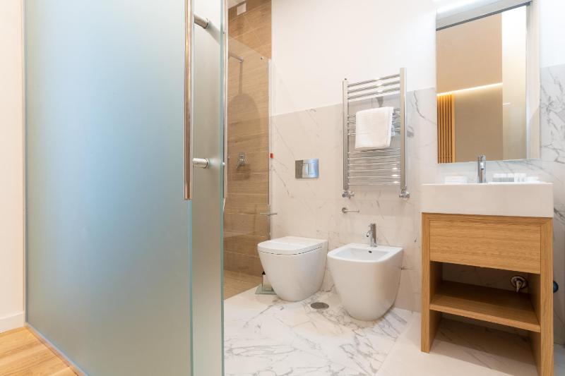 Suite with Balcony image 4