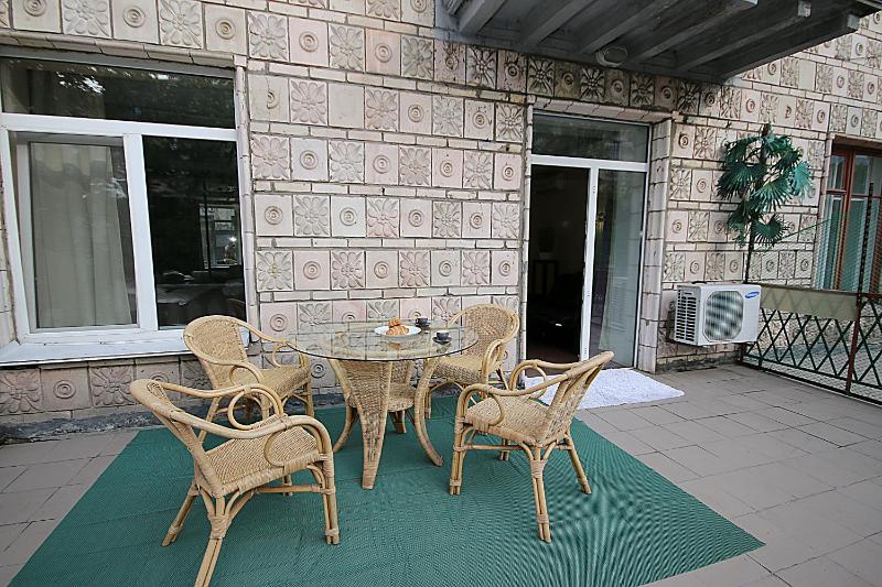Two-bedroom apartment with terrace - 13 Kreshchatyk str. image 2