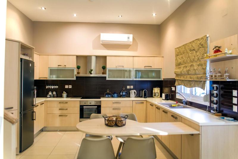 Chris Rea Villa - image 31