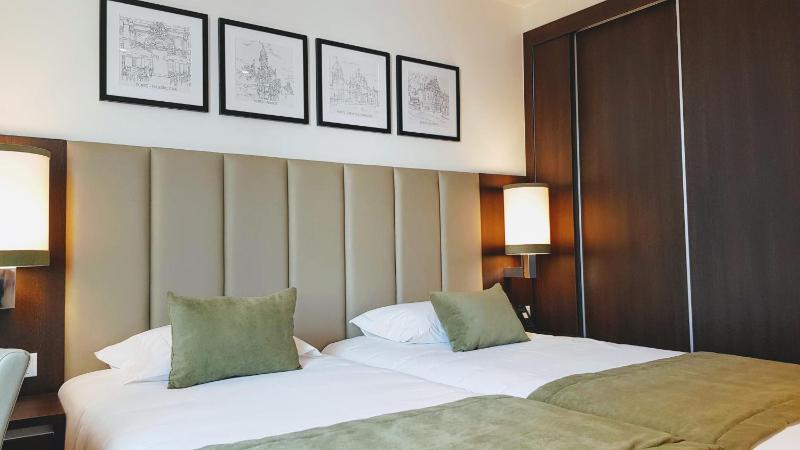 Porto City Hotel - image 17